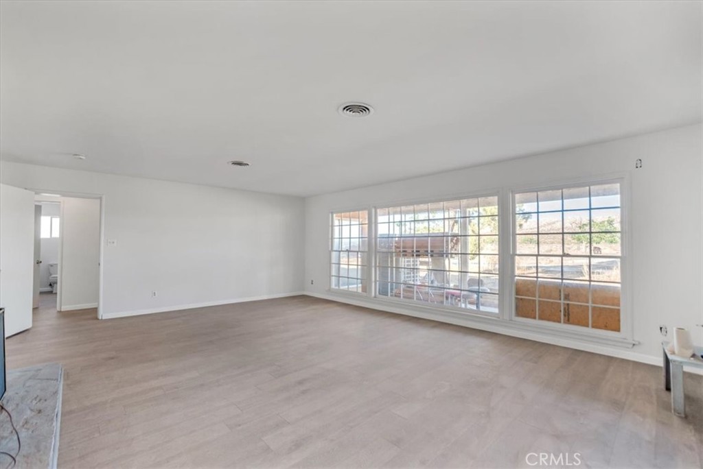 MLS #SR25101114 image #9