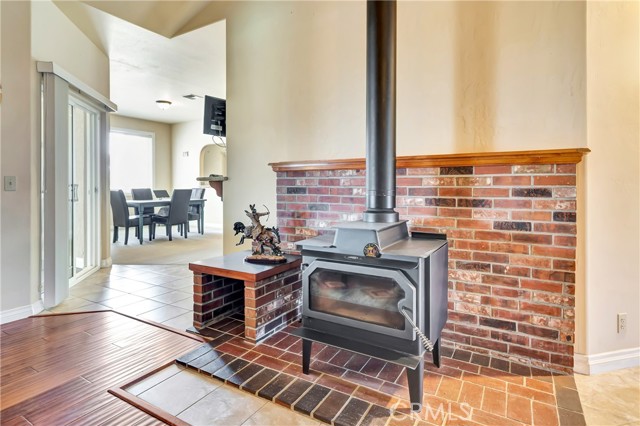 MLS #SR25102329 image #9