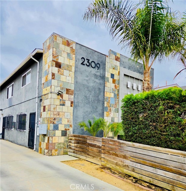 MLS #SR25102593 image #2