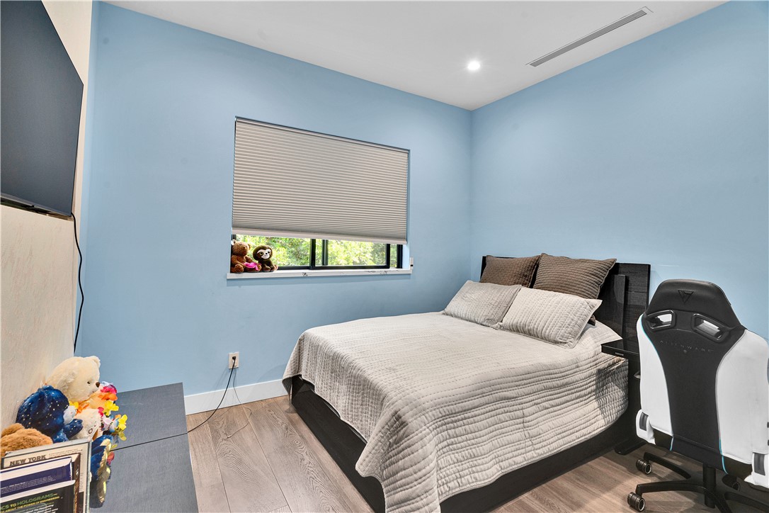 MLS #SR25102692 image #37