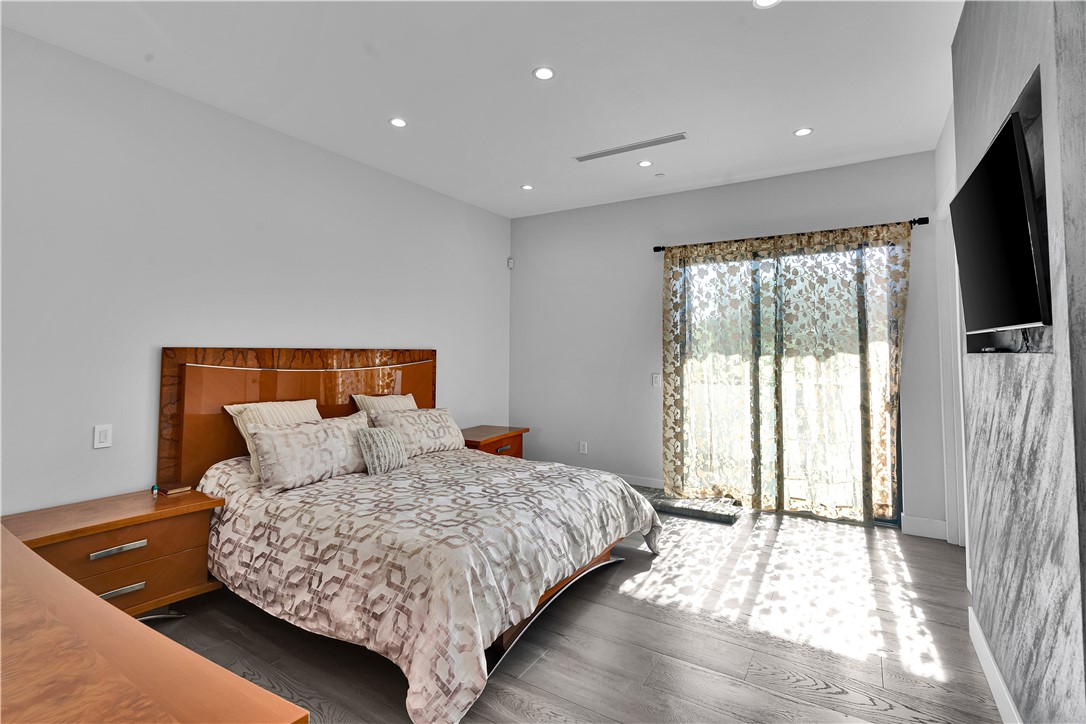 MLS #SR25102692 image #42