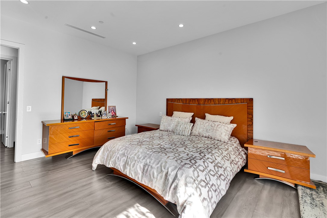 MLS #SR25102692 image #43