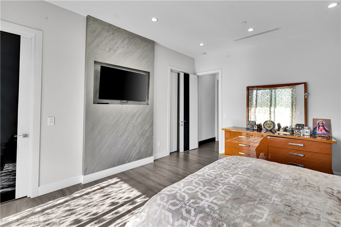 MLS #SR25102692 image #44