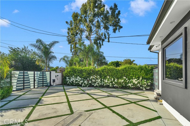 MLS #SR25102692 image #5