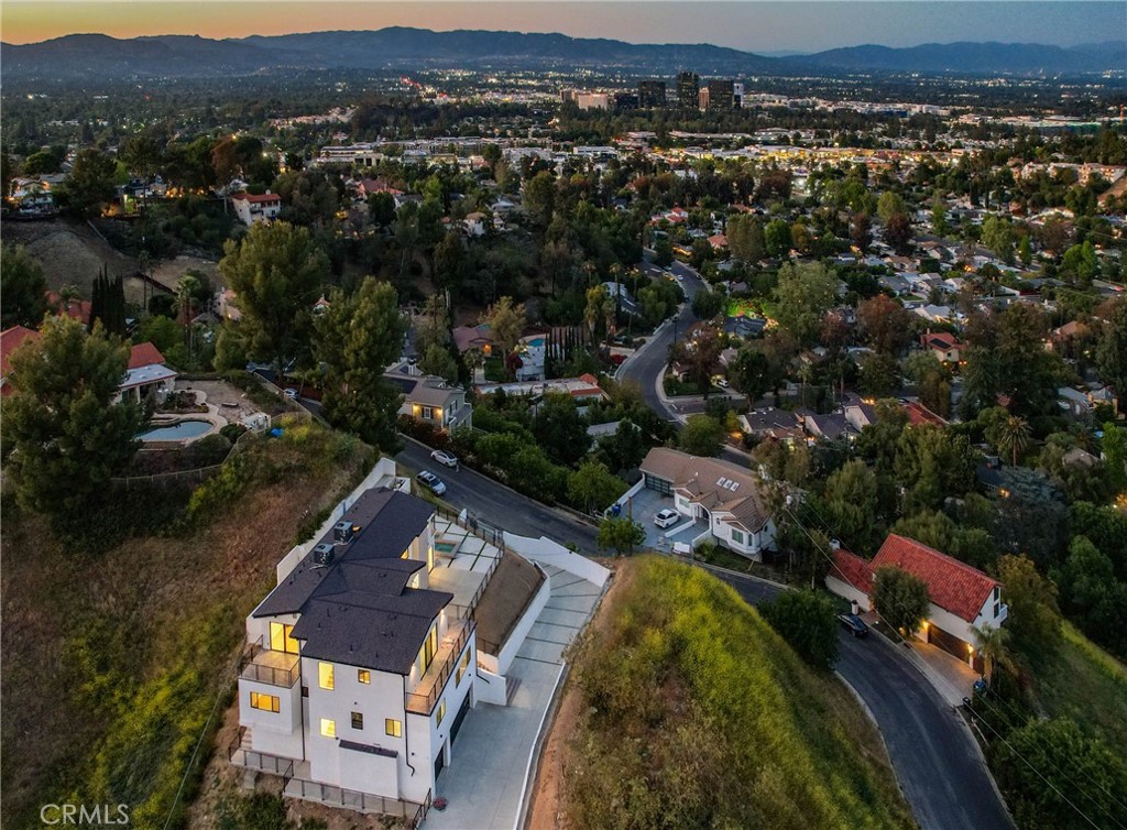 MLS #SR25103066 image #10