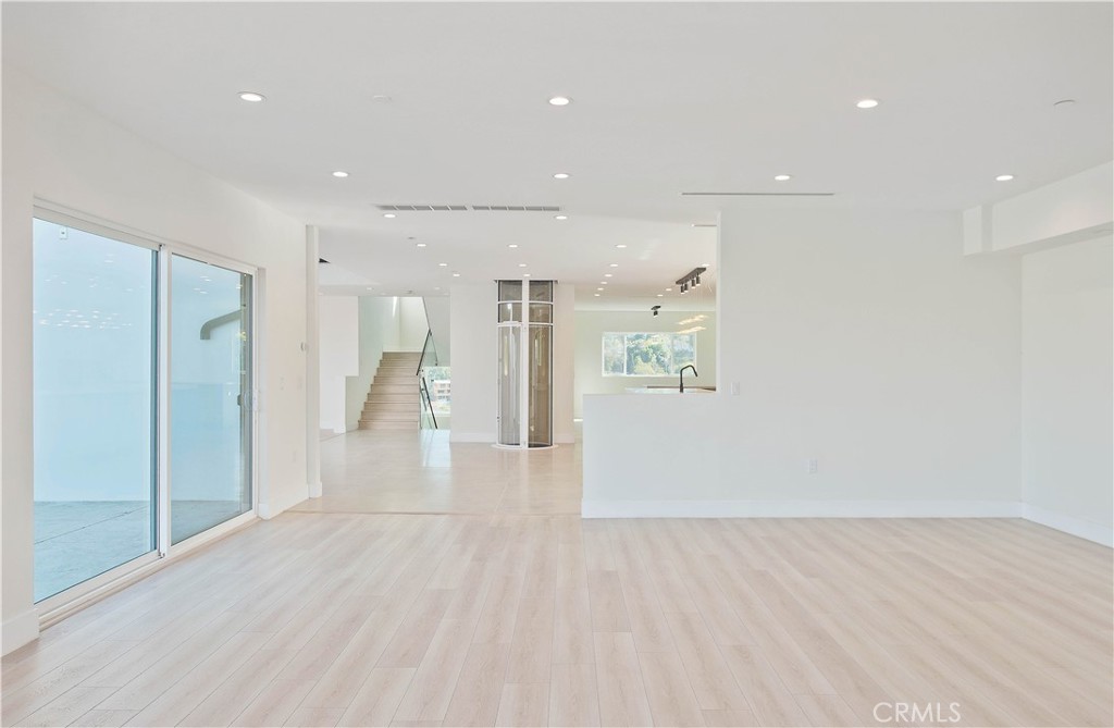 MLS #SR25103066 image #19