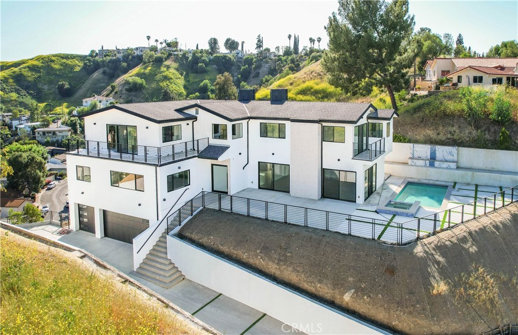 MLS #SR25103066 image #3