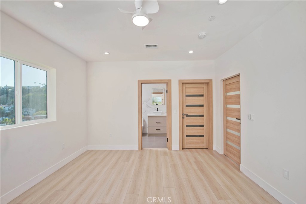 MLS #SR25103066 image #32