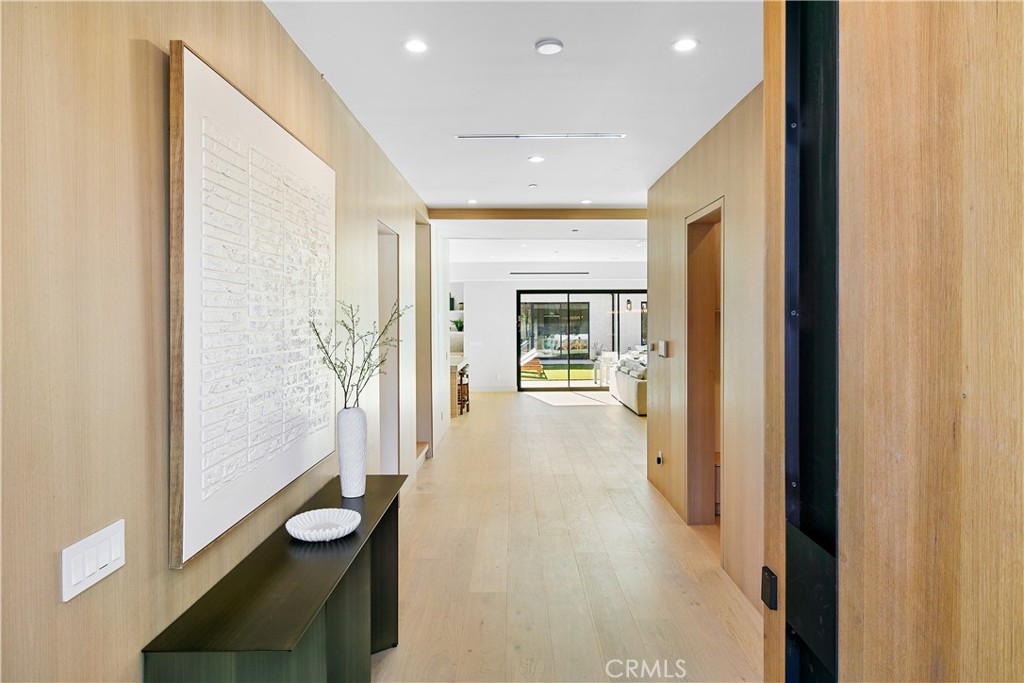 MLS #SR25103404 image #2