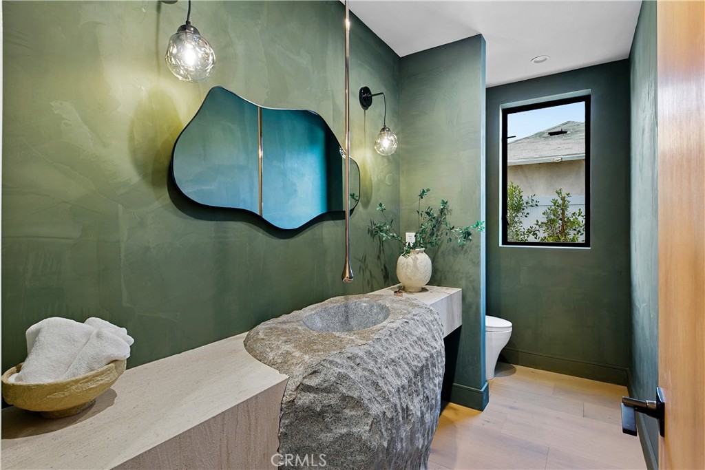 MLS #SR25103404 image #3