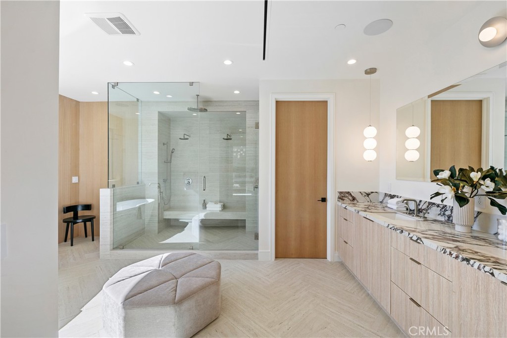 MLS #SR25103404 image #31