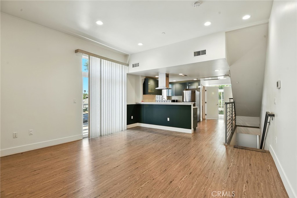 MLS #SR25108009 image #6