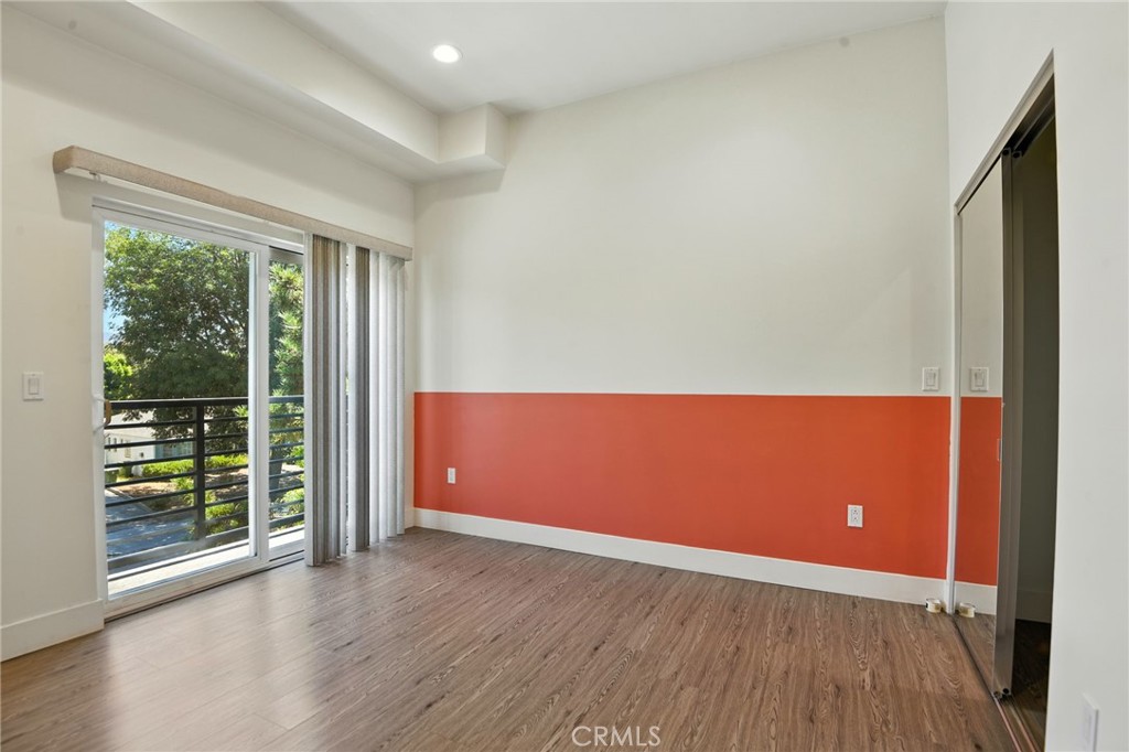 MLS #SR25108009 image #9