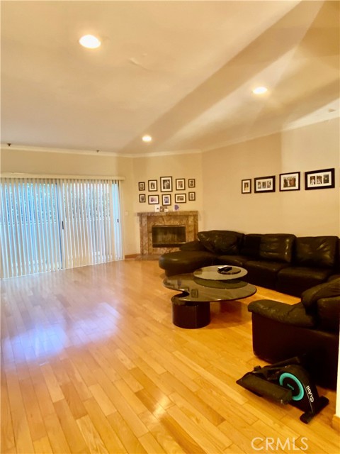 MLS #SR25108977 image #1