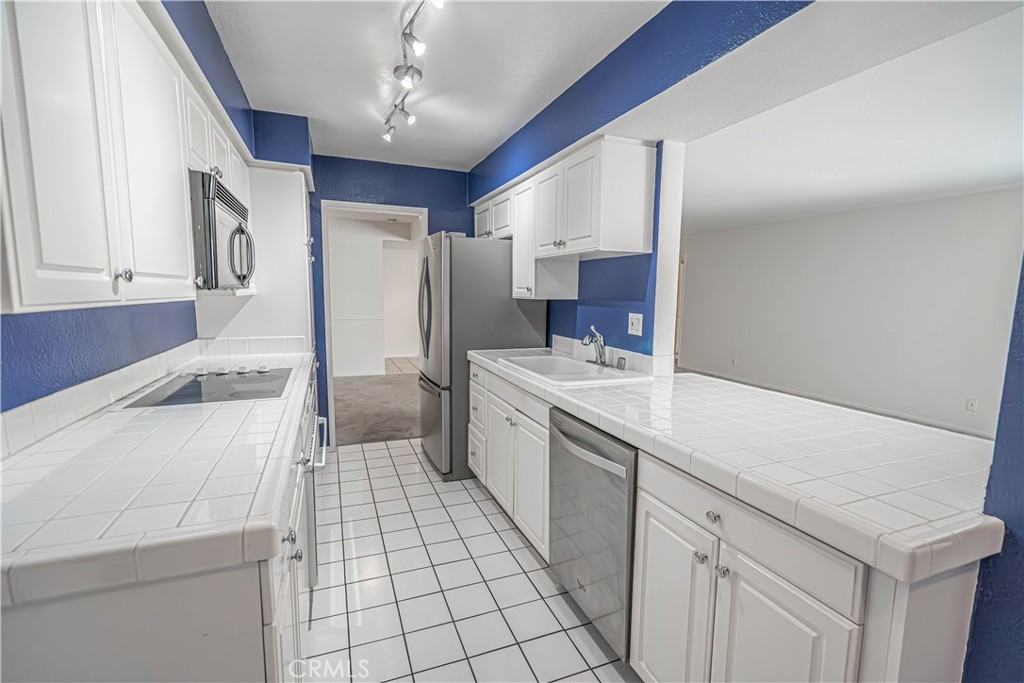 MLS #SR25109714 image #8