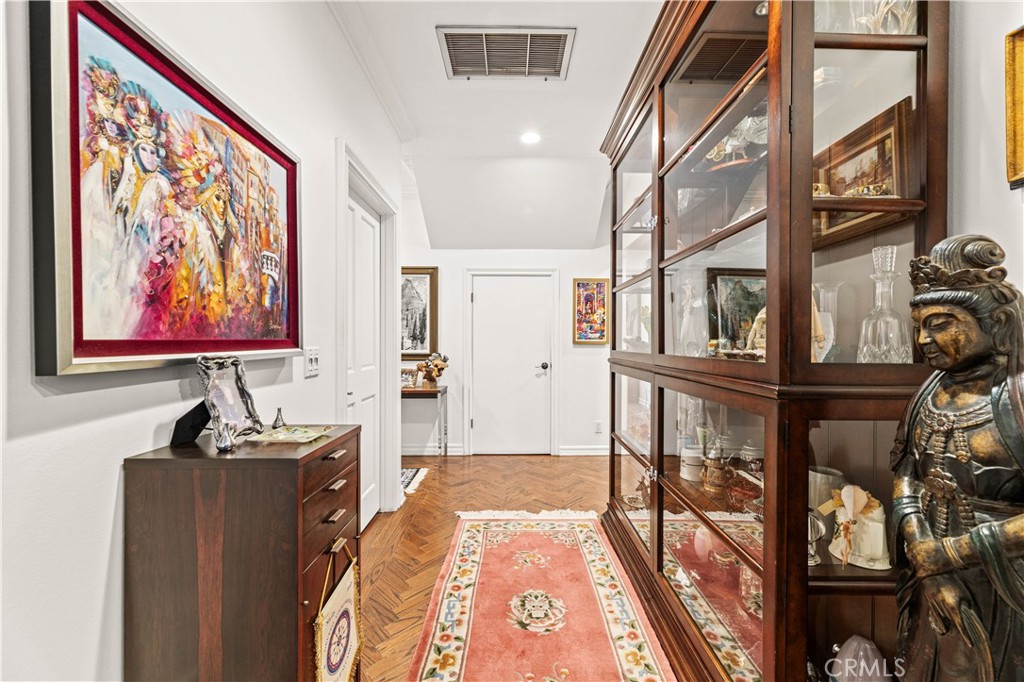 MLS #SR25109945 image #8