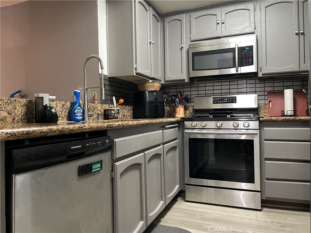 MLS #SR25111582 image #11