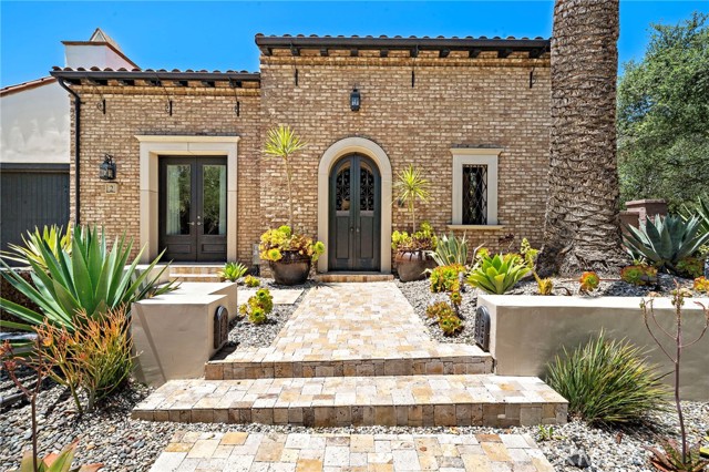 MLS #SR25112773 image #1