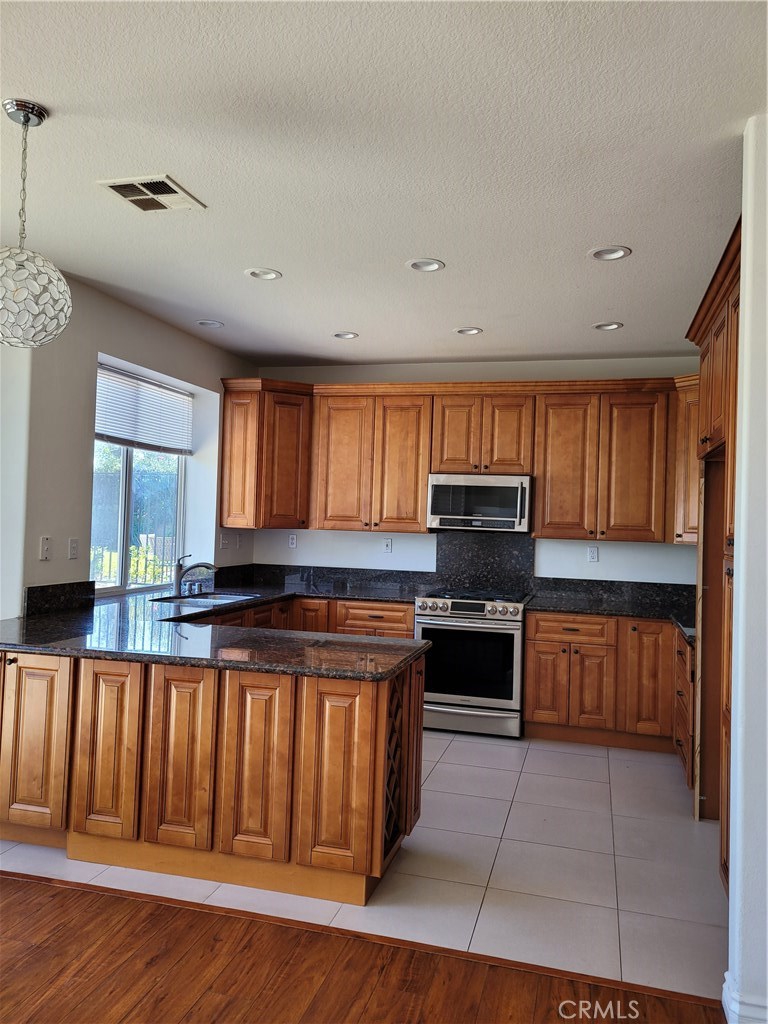 MLS #SR25116960 image #5