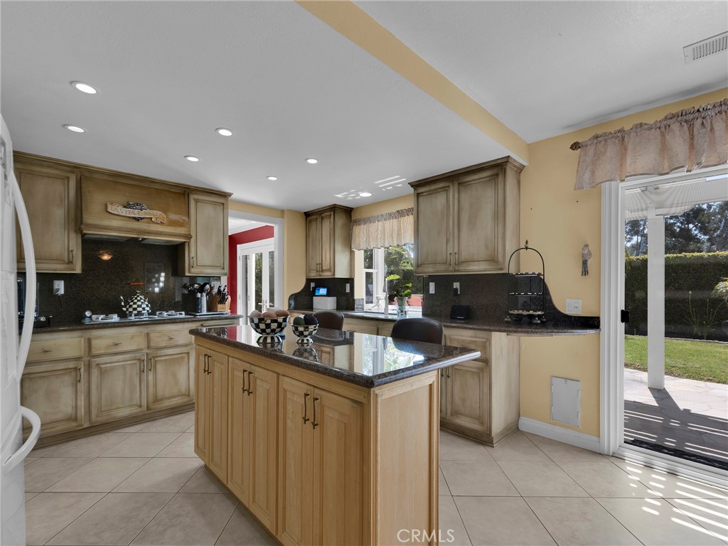 MLS #SR25118440 image #6