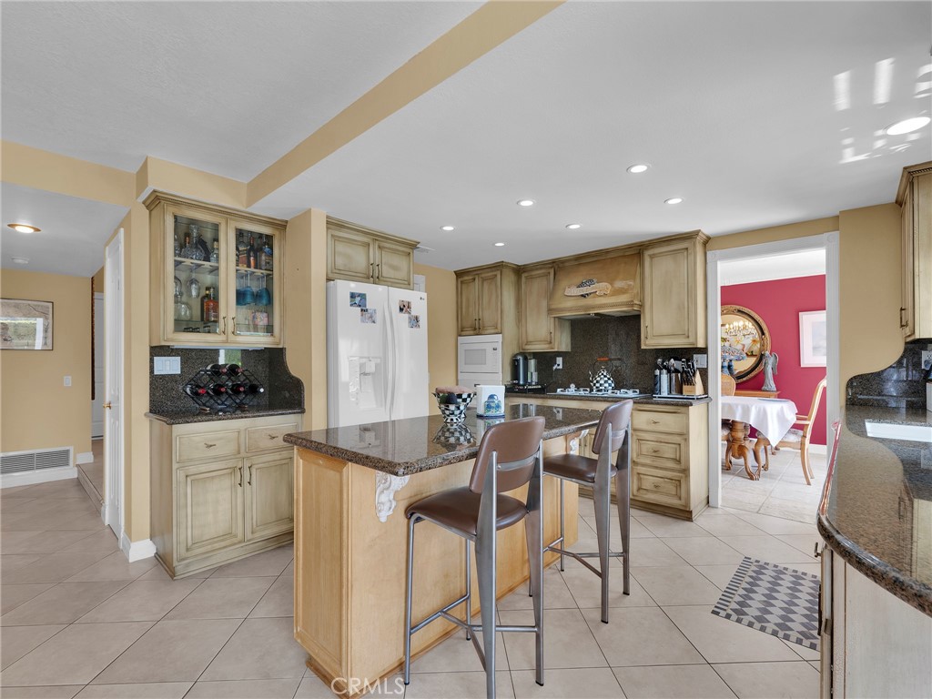 MLS #SR25118440 image #9