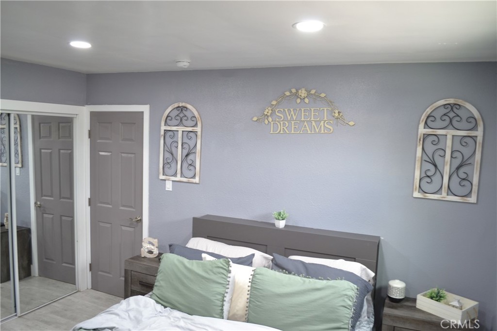 MLS #SR25120375 image #12