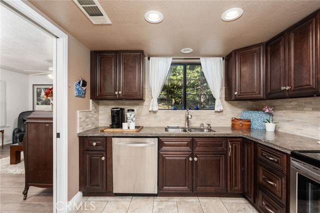 MLS #SR25120527 image #6