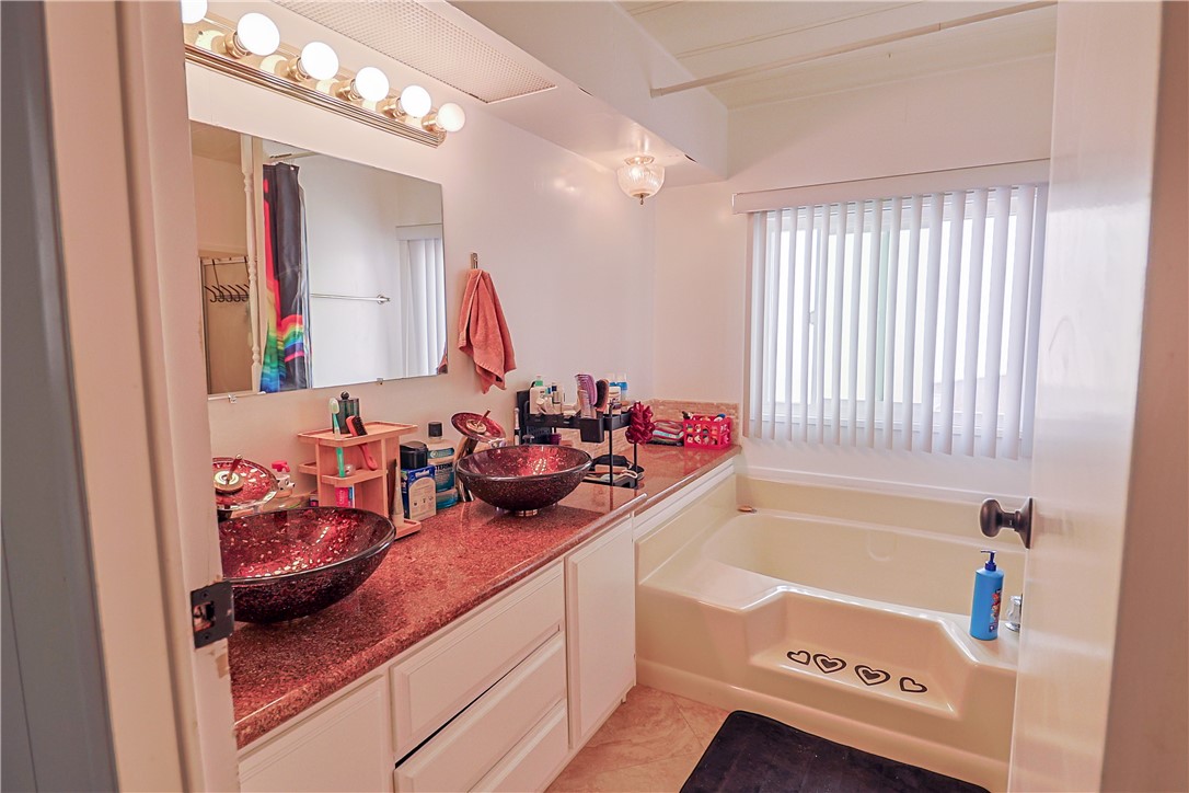 MLS #SR25120674 image #26