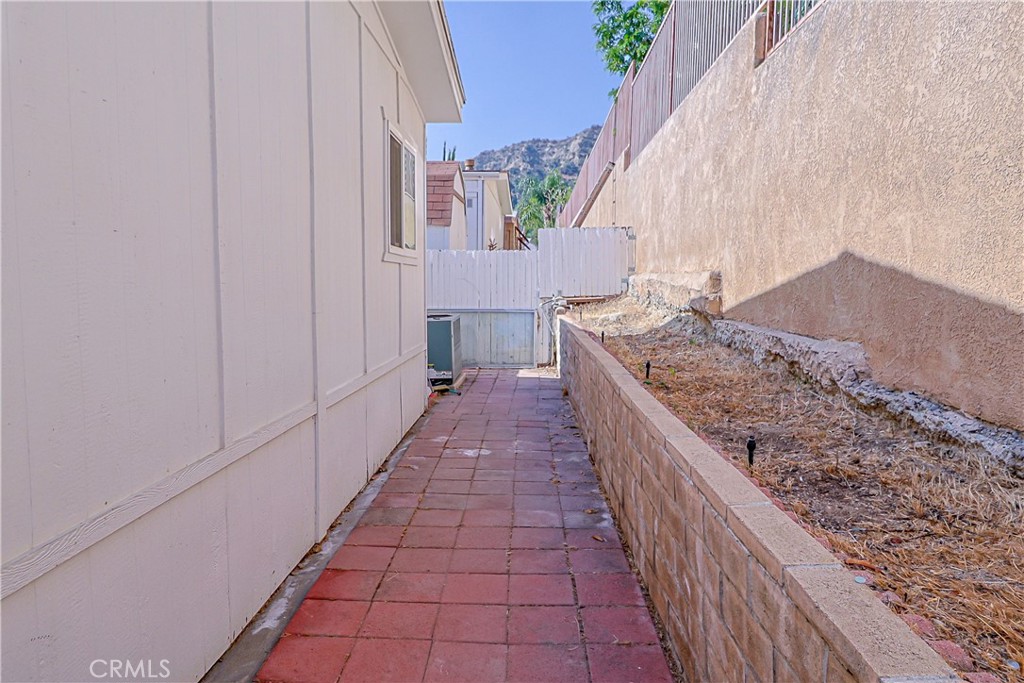 MLS #SR25120674 image #8