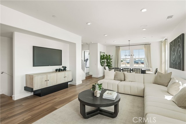 MLS #SR25121157 image #5