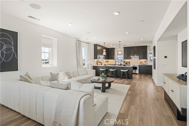 MLS #SR25121157 image #6