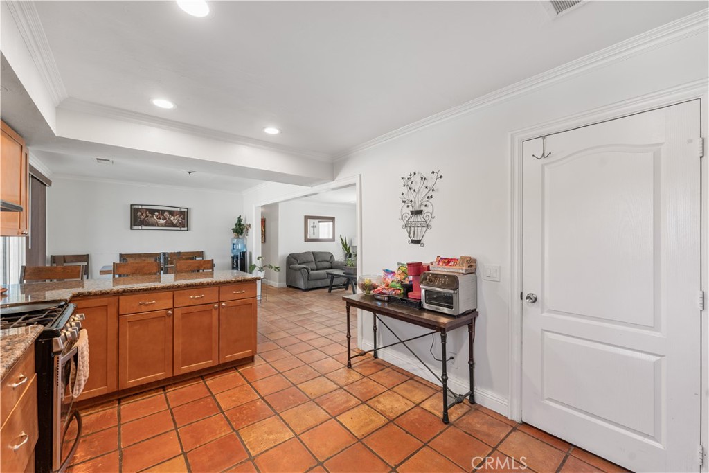 MLS #SR25121223 image #11