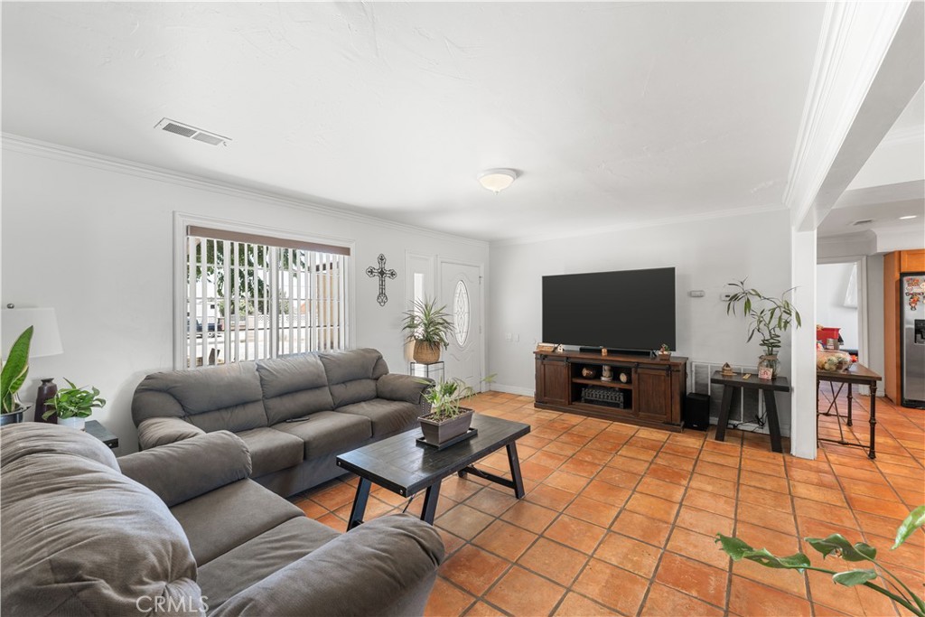 MLS #SR25121223 image #2