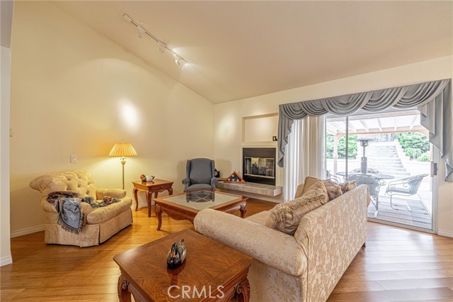 MLS #SR25121434 image #10