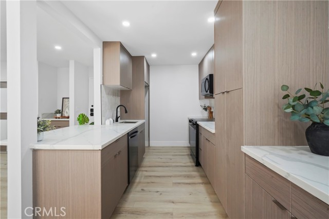 MLS #SR25122400 image #2