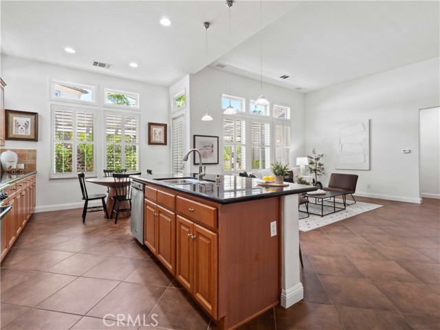 MLS #SR25124056 image #14