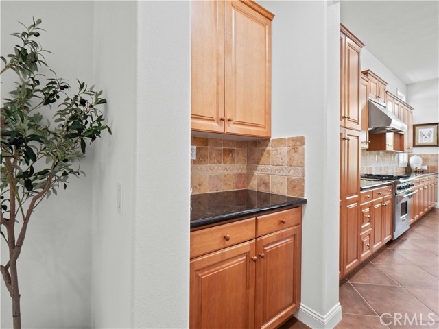 MLS #SR25124056 image #8