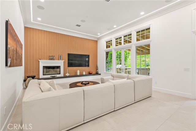 MLS #SR25126057 image #9