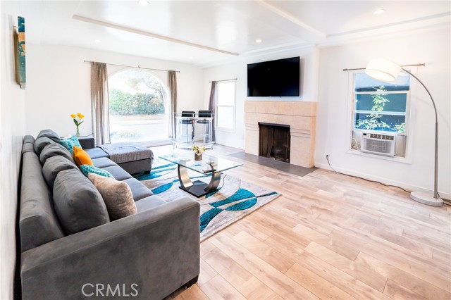 MLS #SR25126353 image #2