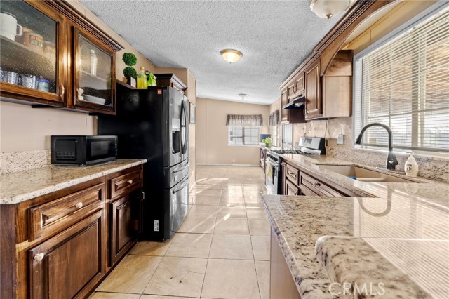 MLS #SR25127868 image #8