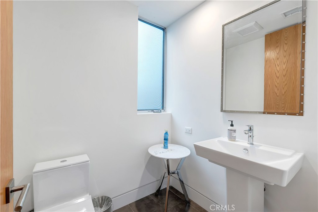 MLS #SR25128251 image #8