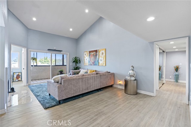 MLS #SR25131868 image #3