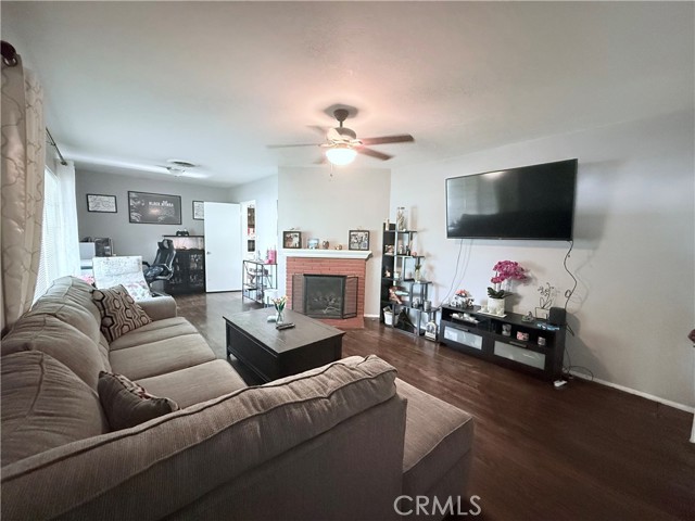 MLS #SR25132713 image #1