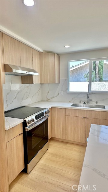 MLS #SR25135871 image #8