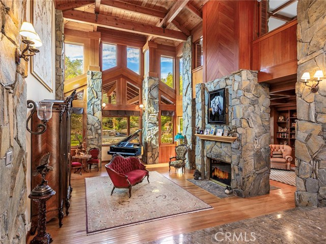 MLS #SR25136062 image #10