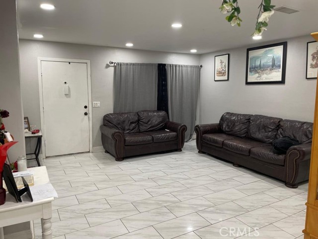 MLS #SR25136172 image #1