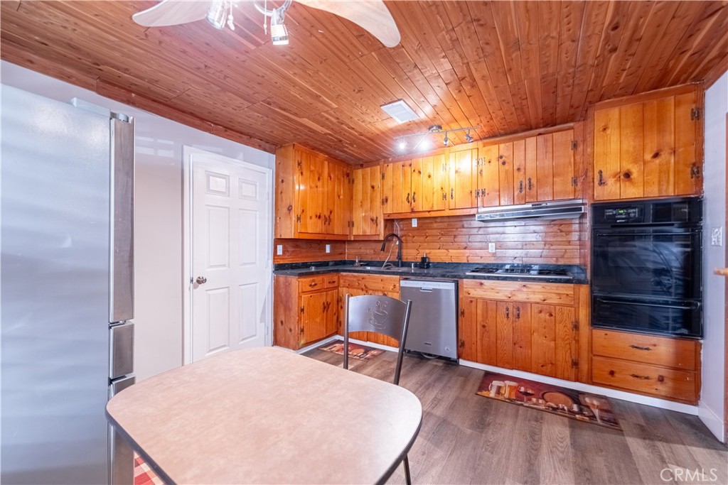 MLS #SR25136812 image #8