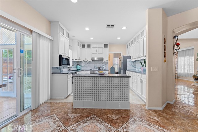 MLS #SR25137832 image #10