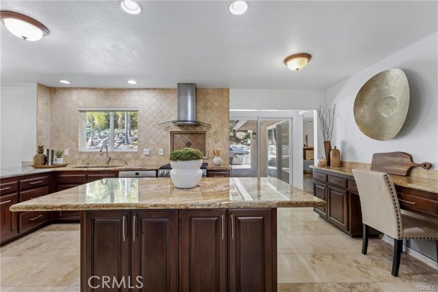 MLS #SR25141363 image #7