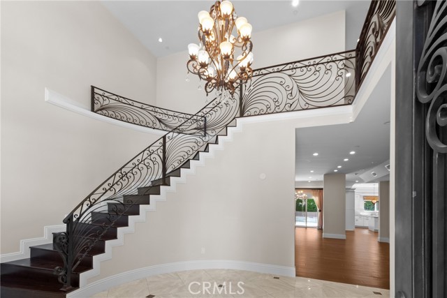 MLS #SR25141685 image #1